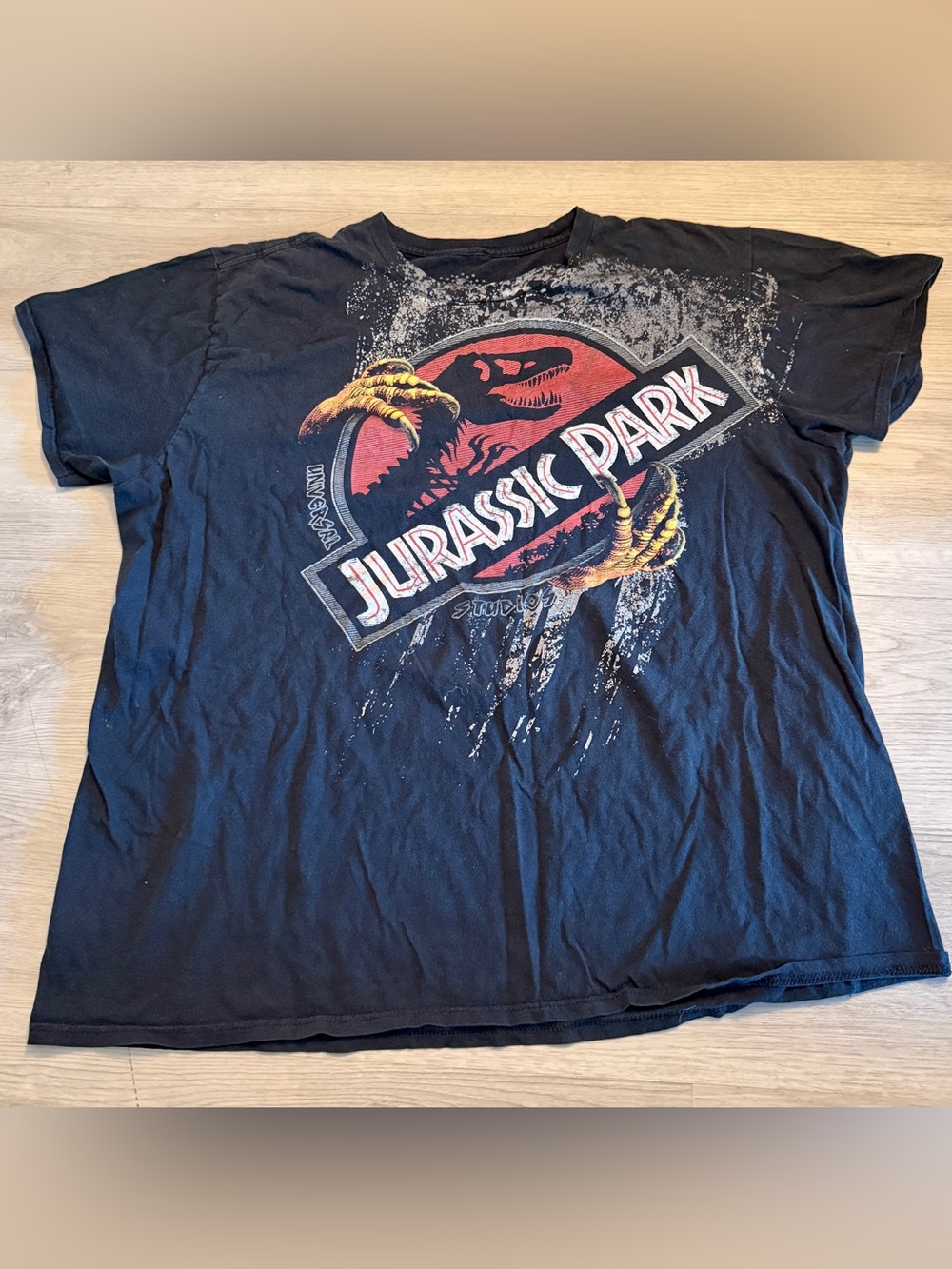 Hard To Find Retro Universal Studios Park Jurassic Park Tshirt XXL Raptor Claws